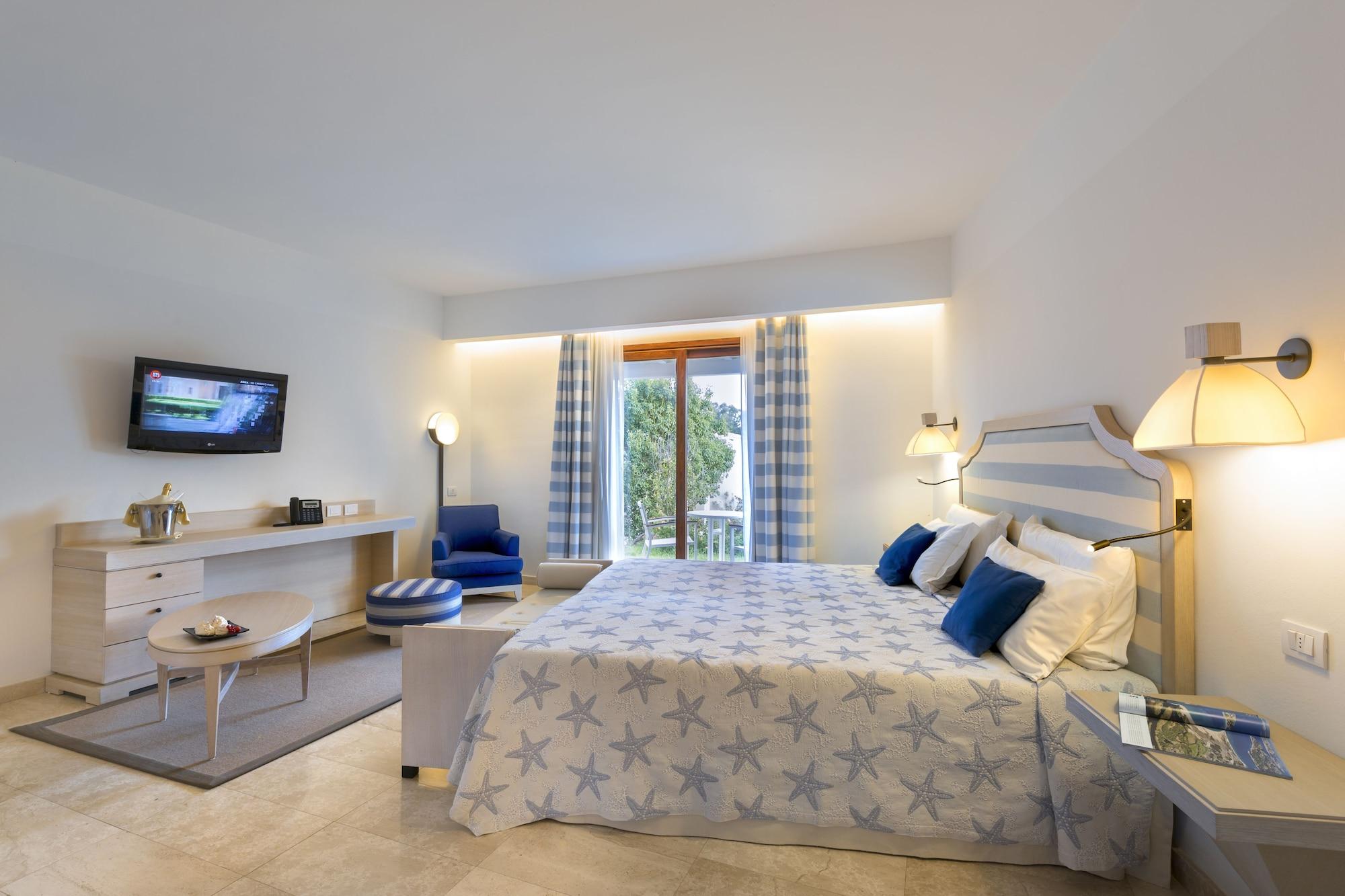 Grande Baia Resort & Spa San Teodoro  Esterno foto