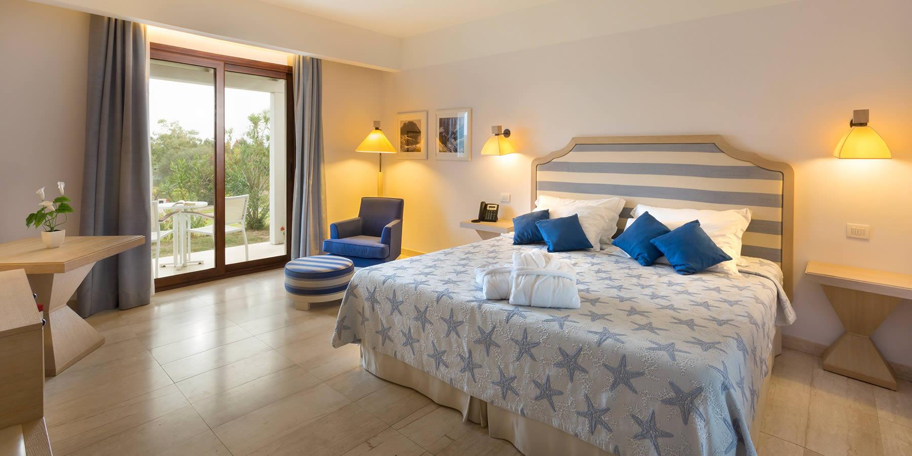Grande Baia Resort & Spa San Teodoro  Esterno foto