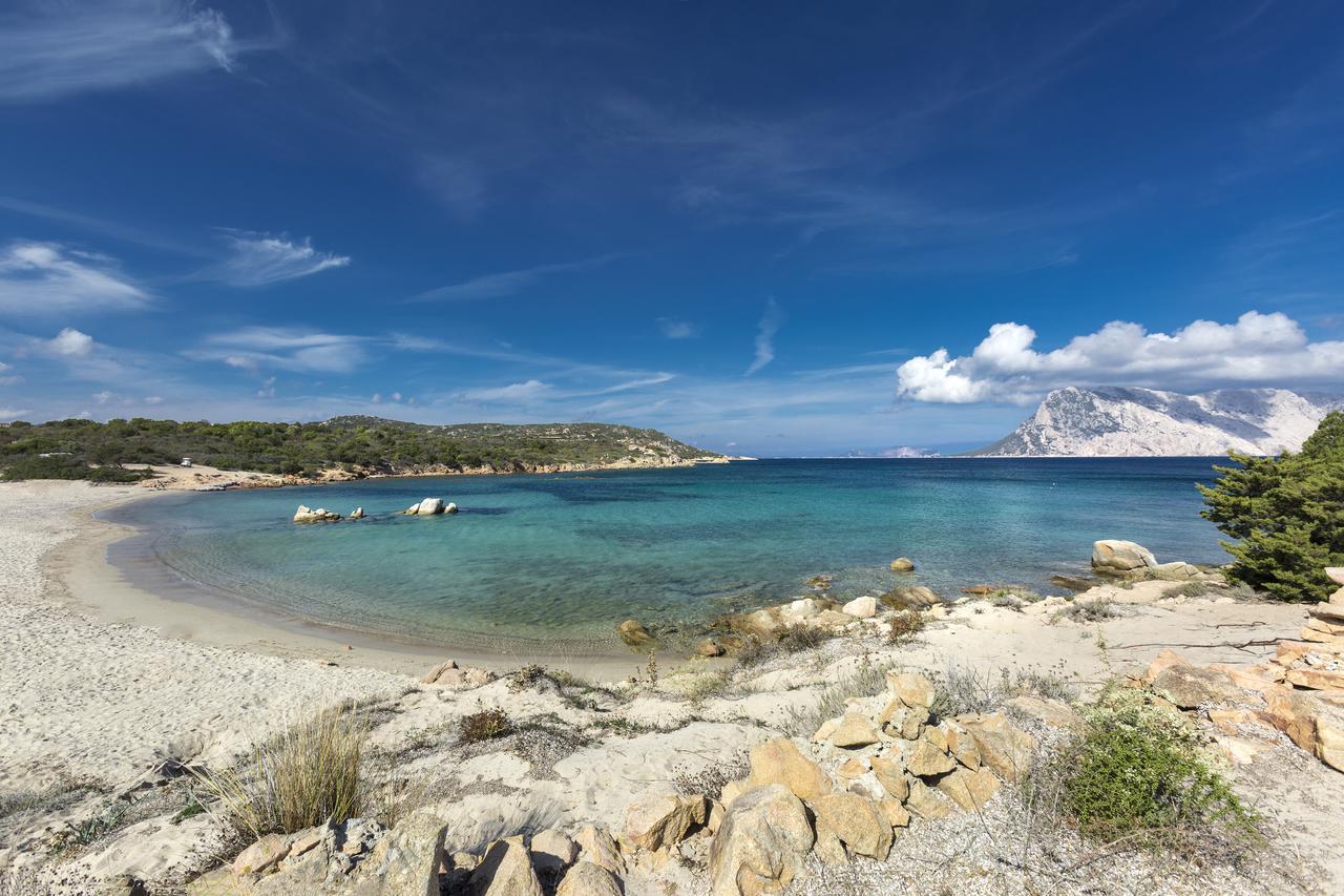 Grande Baia Resort & Spa San Teodoro  Esterno foto