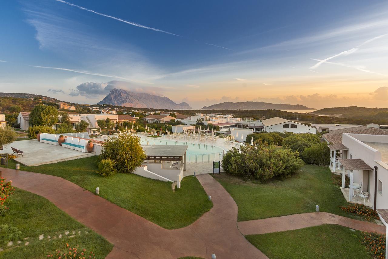 Grande Baia Resort & Spa San Teodoro  Esterno foto